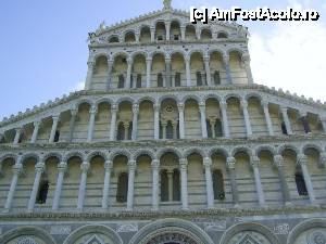 [P16] Pisa - Duomo di Santa Maria Assunta, detalii de pe faţada principală.  » foto by iulianic
 - 
<span class="allrVoted glyphicon glyphicon-heart hidden" id="av399994"></span>
<a class="m-l-10 hidden" id="sv399994" onclick="voting_Foto_DelVot(,399994,1574)" role="button">șterge vot <span class="glyphicon glyphicon-remove"></span></a>
<a id="v9399994" class=" c-red"  onclick="voting_Foto_SetVot(399994)" role="button"><span class="glyphicon glyphicon-heart-empty"></span> <b>LIKE</b> = Votează poza</a> <img class="hidden"  id="f399994W9" src="/imagini/loader.gif" border="0" /><span class="AjErrMes hidden" id="e399994ErM"></span>