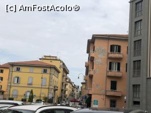 P05 [JUN-2021] Pisa - case destul de afectate de timp