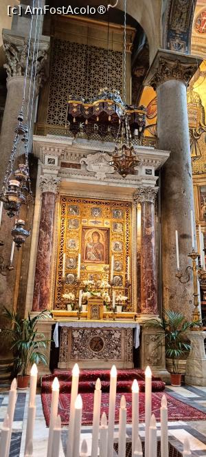 [P32] În mijlocul panoului icoana „Madonna di Sotto gli Organi”. » foto by tata123 🔱
 - 
<span class="allrVoted glyphicon glyphicon-heart hidden" id="av1480788"></span>
<a class="m-l-10 hidden" id="sv1480788" onclick="voting_Foto_DelVot(,1480788,1574)" role="button">șterge vot <span class="glyphicon glyphicon-remove"></span></a>
<a id="v91480788" class=" c-red"  onclick="voting_Foto_SetVot(1480788)" role="button"><span class="glyphicon glyphicon-heart-empty"></span> <b>LIKE</b> = Votează poza</a> <img class="hidden"  id="f1480788W9" src="/imagini/loader.gif" border="0" /><span class="AjErrMes hidden" id="e1480788ErM"></span>