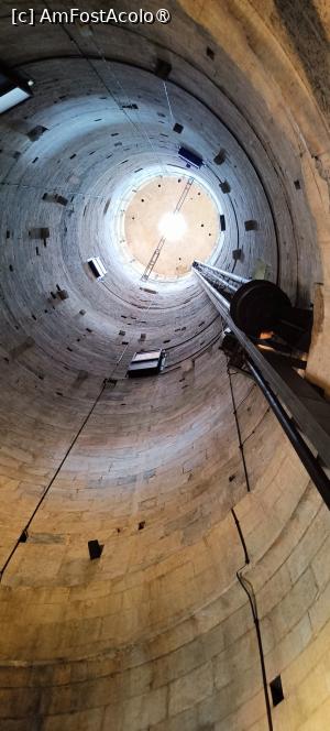 [P07] Interiorul gol al turnului. » foto by tata123 🔱
 - 
<span class="allrVoted glyphicon glyphicon-heart hidden" id="av1480763"></span>
<a class="m-l-10 hidden" id="sv1480763" onclick="voting_Foto_DelVot(,1480763,1574)" role="button">șterge vot <span class="glyphicon glyphicon-remove"></span></a>
<a id="v91480763" class=" c-red"  onclick="voting_Foto_SetVot(1480763)" role="button"><span class="glyphicon glyphicon-heart-empty"></span> <b>LIKE</b> = Votează poza</a> <img class="hidden"  id="f1480763W9" src="/imagini/loader.gif" border="0" /><span class="AjErrMes hidden" id="e1480763ErM"></span>