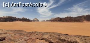 P18 <small>[APR-2022]</small> Desertul Wadi Rum- vedere panoramica de pe o piatra mare » foto by zanafabiola
 - 
<span class="allrVoted glyphicon glyphicon-heart hidden" id="av1301692"></span>
<a class="m-l-10 hidden" id="sv1301692" onclick="voting_Foto_DelVot(,1301692,0)" role="button">șterge vot <span class="glyphicon glyphicon-remove"></span></a>
<a id="v91301692" class=" c-red"  onclick="voting_Foto_SetVot(1301692)" role="button"><span class="glyphicon glyphicon-heart-empty"></span> <b>LIKE</b> = Votează poza</a> <img class="hidden"  id="f1301692W9" src="/imagini/loader.gif" border="0" /><span class="AjErrMes hidden" id="e1301692ErM"></span>