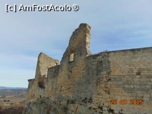 [P45] Lacoste, castel de Sade » foto by Yolanda
 - 
<span class="allrVoted glyphicon glyphicon-heart hidden" id="av1469966"></span>
<a class="m-l-10 hidden" id="sv1469966" onclick="voting_Foto_DelVot(,1469966,1628)" role="button">șterge vot <span class="glyphicon glyphicon-remove"></span></a>
<a id="v91469966" class=" c-red"  onclick="voting_Foto_SetVot(1469966)" role="button"><span class="glyphicon glyphicon-heart-empty"></span> <b>LIKE</b> = Votează poza</a> <img class="hidden"  id="f1469966W9" src="/imagini/loader.gif" border="0" /><span class="AjErrMes hidden" id="e1469966ErM"></span>