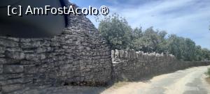 [P02] drumul spre village des Borie » foto by Yolanda
 - 
<span class="allrVoted glyphicon glyphicon-heart hidden" id="av1547624"></span>
<a class="m-l-10 hidden" id="sv1547624" onclick="voting_Foto_DelVot(,1547624,1628)" role="button">șterge vot <span class="glyphicon glyphicon-remove"></span></a>
<a id="v91547624" class=" c-red"  onclick="voting_Foto_SetVot(1547624)" role="button"><span class="glyphicon glyphicon-heart-empty"></span> <b>LIKE</b> = Votează poza</a> <img class="hidden"  id="f1547624W9" src="/imagini/loader.gif" border="0" /><span class="AjErrMes hidden" id="e1547624ErM"></span>