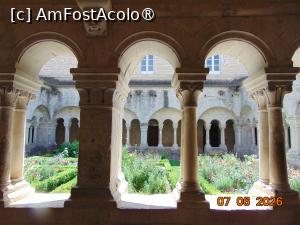 [P51] cloître » foto by Yolanda
 - 
<span class="allrVoted glyphicon glyphicon-heart hidden" id="av1548146"></span>
<a class="m-l-10 hidden" id="sv1548146" onclick="voting_Foto_DelVot(,1548146,1628)" role="button">șterge vot <span class="glyphicon glyphicon-remove"></span></a>
<a id="v91548146" class=" c-red"  onclick="voting_Foto_SetVot(1548146)" role="button"><span class="glyphicon glyphicon-heart-empty"></span> <b>LIKE</b> = Votează poza</a> <img class="hidden"  id="f1548146W9" src="/imagini/loader.gif" border="0" /><span class="AjErrMes hidden" id="e1548146ErM"></span>