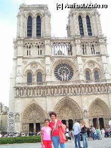 [P08] In fata grandioasei si emblematicei catedrale Notre Dame de Paris » foto by ileanaxperta*
 - 
<span class="allrVoted glyphicon glyphicon-heart hidden" id="av23355"></span>
<a class="m-l-10 hidden" id="sv23355" onclick="voting_Foto_DelVot(,23355,1684)" role="button">șterge vot <span class="glyphicon glyphicon-remove"></span></a>
<a id="v923355" class=" c-red"  onclick="voting_Foto_SetVot(23355)" role="button"><span class="glyphicon glyphicon-heart-empty"></span> <b>LIKE</b> = Votează poza</a> <img class="hidden"  id="f23355W9" src="/imagini/loader.gif" border="0" /><span class="AjErrMes hidden" id="e23355ErM"></span>