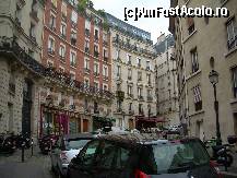 [P17] de la Moulin Rouge, alegeti spre Montmartre, strada Lepic » foto by dorgo
 - 
<span class="allrVoted glyphicon glyphicon-heart hidden" id="av91316"></span>
<a class="m-l-10 hidden" id="sv91316" onclick="voting_Foto_DelVot(,91316,1684)" role="button">șterge vot <span class="glyphicon glyphicon-remove"></span></a>
<a id="v991316" class=" c-red"  onclick="voting_Foto_SetVot(91316)" role="button"><span class="glyphicon glyphicon-heart-empty"></span> <b>LIKE</b> = Votează poza</a> <img class="hidden"  id="f91316W9" src="/imagini/loader.gif" border="0" /><span class="AjErrMes hidden" id="e91316ErM"></span>