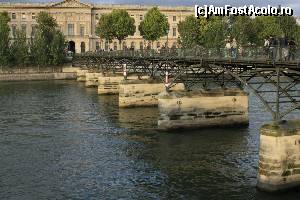 [P13] Pont des Arts, cel mai iubit pod al Parisului » foto by dorgo
 - 
<span class="allrVoted glyphicon glyphicon-heart hidden" id="av680634"></span>
<a class="m-l-10 hidden" id="sv680634" onclick="voting_Foto_DelVot(,680634,1684)" role="button">șterge vot <span class="glyphicon glyphicon-remove"></span></a>
<a id="v9680634" class=" c-red"  onclick="voting_Foto_SetVot(680634)" role="button"><span class="glyphicon glyphicon-heart-empty"></span> <b>LIKE</b> = Votează poza</a> <img class="hidden"  id="f680634W9" src="/imagini/loader.gif" border="0" /><span class="AjErrMes hidden" id="e680634ErM"></span>