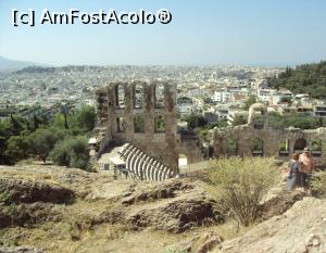 P05 [JUN-2018] Teatrul lui Herodus Atticus din Acropole și orașul văzut de sus