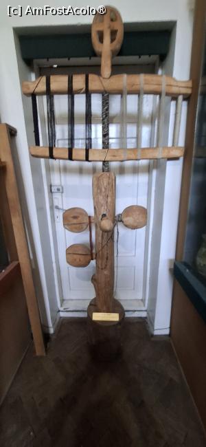 [P54] Vatra Dornei - Muzeul de Etnografie. Interior. » foto by iulianic
 - 
<span class="allrVoted glyphicon glyphicon-heart hidden" id="av1544252"></span>
<a class="m-l-10 hidden" id="sv1544252" onclick="voting_Foto_DelVot(,1544252,1782)" role="button">șterge vot <span class="glyphicon glyphicon-remove"></span></a>
<a id="v91544252" class=" c-red"  onclick="voting_Foto_SetVot(1544252)" role="button"><span class="glyphicon glyphicon-heart-empty"></span> <b>LIKE</b> = Votează poza</a> <img class="hidden"  id="f1544252W9" src="/imagini/loader.gif" border="0" /><span class="AjErrMes hidden" id="e1544252ErM"></span>