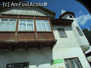 [P02] Încă ne mai putem bucura de arhitectura tradițională bucovineană » foto by crismis
 - 
<span class="allrVoted glyphicon glyphicon-heart hidden" id="av785392"></span>
<a class="m-l-10 hidden" id="sv785392" onclick="voting_Foto_DelVot(,785392,1782)" role="button">șterge vot <span class="glyphicon glyphicon-remove"></span></a>
<a id="v9785392" class=" c-red"  onclick="voting_Foto_SetVot(785392)" role="button"><span class="glyphicon glyphicon-heart-empty"></span> <b>LIKE</b> = Votează poza</a> <img class="hidden"  id="f785392W9" src="/imagini/loader.gif" border="0" /><span class="AjErrMes hidden" id="e785392ErM"></span>