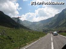 [P34] Transfăgărășan, peisaj...in coloana » foto by dpavel
 - 
<span class="allrVoted glyphicon glyphicon-heart hidden" id="av252255"></span>
<a class="m-l-10 hidden" id="sv252255" onclick="voting_Foto_DelVot(,252255,1790)" role="button">șterge vot <span class="glyphicon glyphicon-remove"></span></a>
<a id="v9252255" class=" c-red"  onclick="voting_Foto_SetVot(252255)" role="button"><span class="glyphicon glyphicon-heart-empty"></span> <b>LIKE</b> = Votează poza</a> <img class="hidden"  id="f252255W9" src="/imagini/loader.gif" border="0" /><span class="AjErrMes hidden" id="e252255ErM"></span>