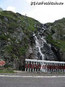 [P64] Transfăgărășan, peisaj cascada Balea » foto by dpavel
 - 
<span class="allrVoted glyphicon glyphicon-heart hidden" id="av252285"></span>
<a class="m-l-10 hidden" id="sv252285" onclick="voting_Foto_DelVot(,252285,1790)" role="button">șterge vot <span class="glyphicon glyphicon-remove"></span></a>
<a id="v9252285" class=" c-red"  onclick="voting_Foto_SetVot(252285)" role="button"><span class="glyphicon glyphicon-heart-empty"></span> <b>LIKE</b> = Votează poza</a> <img class="hidden"  id="f252285W9" src="/imagini/loader.gif" border="0" /><span class="AjErrMes hidden" id="e252285ErM"></span>