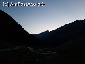 [P15] Seara pe Transfăgărășan. În fundal se observă un colos - vârful Lespezi (2500+). » foto by Floryn81
 - 
<span class="allrVoted glyphicon glyphicon-heart hidden" id="av1181401"></span>
<a class="m-l-10 hidden" id="sv1181401" onclick="voting_Foto_DelVot(,1181401,1790)" role="button">șterge vot <span class="glyphicon glyphicon-remove"></span></a>
<a id="v91181401" class=" c-red"  onclick="voting_Foto_SetVot(1181401)" role="button"><span class="glyphicon glyphicon-heart-empty"></span> <b>LIKE</b> = Votează poza</a> <img class="hidden"  id="f1181401W9" src="/imagini/loader.gif" border="0" /><span class="AjErrMes hidden" id="e1181401ErM"></span>