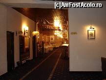 [P10] Alpin Hotel & Aparthotel, Poiana Brașov - intrarea în Restaurantul ”Tosca” » foto by mariana.olaru
 - 
<span class="allrVoted glyphicon glyphicon-heart hidden" id="av301522"></span>
<a class="m-l-10 hidden" id="sv301522" onclick="voting_Foto_DelVot(,301522,1821)" role="button">șterge vot <span class="glyphicon glyphicon-remove"></span></a>
<a id="v9301522" class=" c-red"  onclick="voting_Foto_SetVot(301522)" role="button"><span class="glyphicon glyphicon-heart-empty"></span> <b>LIKE</b> = Votează poza</a> <img class="hidden"  id="f301522W9" src="/imagini/loader.gif" border="0" /><span class="AjErrMes hidden" id="e301522ErM"></span>