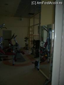 [P20] Hotel Sol Luna Bay - Obzor, sala de fitness » foto by magdalena
 - 
<span class="allrVoted glyphicon glyphicon-heart hidden" id="av70957"></span>
<a class="m-l-10 hidden" id="sv70957" onclick="voting_Foto_DelVot(,70957,1924)" role="button">șterge vot <span class="glyphicon glyphicon-remove"></span></a>
<a id="v970957" class=" c-red"  onclick="voting_Foto_SetVot(70957)" role="button"><span class="glyphicon glyphicon-heart-empty"></span> <b>LIKE</b> = Votează poza</a> <img class="hidden"  id="f70957W9" src="/imagini/loader.gif" border="0" /><span class="AjErrMes hidden" id="e70957ErM"></span>