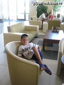 [P33] Lobby bar... langa receptie!  » foto by raly
 - 
<span class="allrVoted glyphicon glyphicon-heart hidden" id="av452120"></span>
<a class="m-l-10 hidden" id="sv452120" onclick="voting_Foto_DelVot(,452120,1941)" role="button">șterge vot <span class="glyphicon glyphicon-remove"></span></a>
<a id="v9452120" class=" c-red"  onclick="voting_Foto_SetVot(452120)" role="button"><span class="glyphicon glyphicon-heart-empty"></span> <b>LIKE</b> = Votează poza</a> <img class="hidden"  id="f452120W9" src="/imagini/loader.gif" border="0" /><span class="AjErrMes hidden" id="e452120ErM"></span>