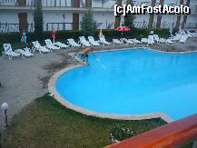 [P06] Nenea care curata in fiecare seara piscina » foto by dogvl78
 - 
<span class="allrVoted glyphicon glyphicon-heart hidden" id="av236083"></span>
<a class="m-l-10 hidden" id="sv236083" onclick="voting_Foto_DelVot(,236083,1952)" role="button">șterge vot <span class="glyphicon glyphicon-remove"></span></a>
<a id="v9236083" class=" c-red"  onclick="voting_Foto_SetVot(236083)" role="button"><span class="glyphicon glyphicon-heart-empty"></span> <b>LIKE</b> = Votează poza</a> <img class="hidden"  id="f236083W9" src="/imagini/loader.gif" border="0" /><span class="AjErrMes hidden" id="e236083ErM"></span>