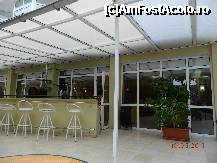 [P02] bar vazut dinspre piscina » foto by kojak
 - 
<span class="allrVoted glyphicon glyphicon-heart hidden" id="av236062"></span>
<a class="m-l-10 hidden" id="sv236062" onclick="voting_Foto_DelVot(,236062,1952)" role="button">șterge vot <span class="glyphicon glyphicon-remove"></span></a>
<a id="v9236062" class=" c-red"  onclick="voting_Foto_SetVot(236062)" role="button"><span class="glyphicon glyphicon-heart-empty"></span> <b>LIKE</b> = Votează poza</a> <img class="hidden"  id="f236062W9" src="/imagini/loader.gif" border="0" /><span class="AjErrMes hidden" id="e236062ErM"></span>