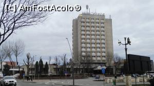 [P02] Hotelul Cetate Alba Iulia, văzut de lângă librăria Humanitas, de pe B-dul 1 Decembrie.  » foto by bogumil
 - 
<span class="allrVoted glyphicon glyphicon-heart hidden" id="av714486"></span>
<a class="m-l-10 hidden" id="sv714486" onclick="voting_Foto_DelVot(,714486,1976)" role="button">șterge vot <span class="glyphicon glyphicon-remove"></span></a>
<a id="v9714486" class=" c-red"  onclick="voting_Foto_SetVot(714486)" role="button"><span class="glyphicon glyphicon-heart-empty"></span> <b>LIKE</b> = Votează poza</a> <img class="hidden"  id="f714486W9" src="/imagini/loader.gif" border="0" /><span class="AjErrMes hidden" id="e714486ErM"></span>