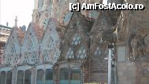 [P18] Se poate observa foarte usor, de unde a fost preluata si continuata munca lui Gaudi. In dreapta, mai innegrit de pe vremea lui Gaudi, in stanga continuarea mai recenta .. Sagrada Familia. » foto by TraianS
 - 
<span class="allrVoted glyphicon glyphicon-heart hidden" id="av294148"></span>
<a class="m-l-10 hidden" id="sv294148" onclick="voting_Foto_DelVot(,294148,1999)" role="button">șterge vot <span class="glyphicon glyphicon-remove"></span></a>
<a id="v9294148" class=" c-red"  onclick="voting_Foto_SetVot(294148)" role="button"><span class="glyphicon glyphicon-heart-empty"></span> <b>LIKE</b> = Votează poza</a> <img class="hidden"  id="f294148W9" src="/imagini/loader.gif" border="0" /><span class="AjErrMes hidden" id="e294148ErM"></span>