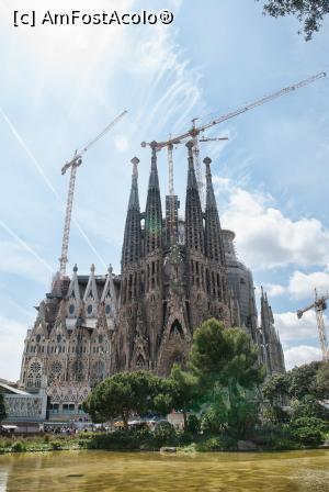 [P17] Sagrada Familia » foto by aditim
 - 
<span class="allrVoted glyphicon glyphicon-heart hidden" id="av736696"></span>
<a class="m-l-10 hidden" id="sv736696" onclick="voting_Foto_DelVot(,736696,1999)" role="button">șterge vot <span class="glyphicon glyphicon-remove"></span></a>
<a id="v9736696" class=" c-red"  onclick="voting_Foto_SetVot(736696)" role="button"><span class="glyphicon glyphicon-heart-empty"></span> <b>LIKE</b> = Votează poza</a> <img class="hidden"  id="f736696W9" src="/imagini/loader.gif" border="0" /><span class="AjErrMes hidden" id="e736696ErM"></span>