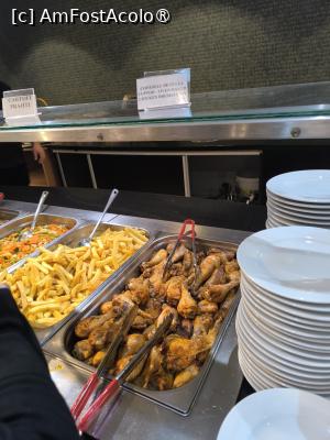 [P11] Copănele de pui foarte uscate și singura formă de cartofi de pe tot parcursul sejurului. » foto by csm34
 - 
<span class="allrVoted glyphicon glyphicon-heart hidden" id="av1521351"></span>
<a class="m-l-10 hidden" id="sv1521351" onclick="voting_Foto_DelVot(,1521351,2029)" role="button">șterge vot <span class="glyphicon glyphicon-remove"></span></a>
<a id="v91521351" class=" c-red"  onclick="voting_Foto_SetVot(1521351)" role="button"><span class="glyphicon glyphicon-heart-empty"></span> <b>LIKE</b> = Votează poza</a> <img class="hidden"  id="f1521351W9" src="/imagini/loader.gif" border="0" /><span class="AjErrMes hidden" id="e1521351ErM"></span>