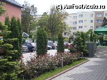 [P06] Hotel Opal Cluj Napoca - parcarea din lateral. Mai este o parcare mai mica si in spate. » foto by presario
 - 
<span class="allrVoted glyphicon glyphicon-heart hidden" id="av72248"></span>
<a class="m-l-10 hidden" id="sv72248" onclick="voting_Foto_DelVot(,72248,2204)" role="button">șterge vot <span class="glyphicon glyphicon-remove"></span></a>
<a id="v972248" class=" c-red"  onclick="voting_Foto_SetVot(72248)" role="button"><span class="glyphicon glyphicon-heart-empty"></span> <b>LIKE</b> = Votează poza</a> <img class="hidden"  id="f72248W9" src="/imagini/loader.gif" border="0" /><span class="AjErrMes hidden" id="e72248ErM"></span>