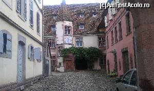 [P10] Strada ce duce la Muzeul Turnul Hoților din orașul Riquewihr, regiunea Alsacia, Franța.  » foto by traian.leuca †
 - 
<span class="allrVoted glyphicon glyphicon-heart hidden" id="av589301"></span>
<a class="m-l-10 hidden" id="sv589301" onclick="voting_Foto_DelVot(,589301,2237)" role="button">șterge vot <span class="glyphicon glyphicon-remove"></span></a>
<a id="v9589301" class=" c-red"  onclick="voting_Foto_SetVot(589301)" role="button"><span class="glyphicon glyphicon-heart-empty"></span> <b>LIKE</b> = Votează poza</a> <img class="hidden"  id="f589301W9" src="/imagini/loader.gif" border="0" /><span class="AjErrMes hidden" id="e589301ErM"></span>