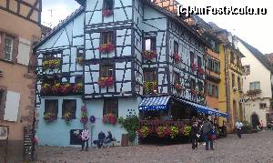 [P04] Hotel și restaurant pe strada principală din orașul Riquewihr, regiunea Alsacia, Franța.  » foto by traian.leuca †
 - 
<span class="allrVoted glyphicon glyphicon-heart hidden" id="av589295"></span>
<a class="m-l-10 hidden" id="sv589295" onclick="voting_Foto_DelVot(,589295,2237)" role="button">șterge vot <span class="glyphicon glyphicon-remove"></span></a>
<a id="v9589295" class=" c-red"  onclick="voting_Foto_SetVot(589295)" role="button"><span class="glyphicon glyphicon-heart-empty"></span> <b>LIKE</b> = Votează poza</a> <img class="hidden"  id="f589295W9" src="/imagini/loader.gif" border="0" /><span class="AjErrMes hidden" id="e589295ErM"></span>