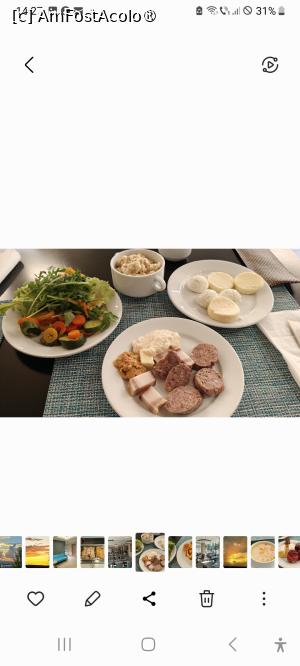 [P04] Ursina Ensana , restaurant » foto by elenaadina
 - 
<span class="allrVoted glyphicon glyphicon-heart hidden" id="av1519758"></span>
<a class="m-l-10 hidden" id="sv1519758" onclick="voting_Foto_DelVot(,1519758,2339)" role="button">șterge vot <span class="glyphicon glyphicon-remove"></span></a>
<a id="v91519758" class=" c-red"  onclick="voting_Foto_SetVot(1519758)" role="button"><span class="glyphicon glyphicon-heart-empty"></span> <b>LIKE</b> = Votează poza</a> <img class="hidden"  id="f1519758W9" src="/imagini/loader.gif" border="0" /><span class="AjErrMes hidden" id="e1519758ErM"></span>