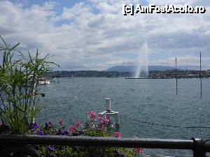 P01 [JUL-2012] Geneva - Celebrul Jet d’Eau şi lacul Geneva (Léman). 