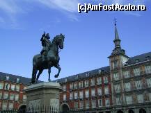 [P05] Madrid - Statuia ecvestra a lui Filip al III-lea in Plaza Mayor. » foto by iulianic
 - 
<span class="allrVoted glyphicon glyphicon-heart hidden" id="av318235"></span>
<a class="m-l-10 hidden" id="sv318235" onclick="voting_Foto_DelVot(,318235,2442)" role="button">șterge vot <span class="glyphicon glyphicon-remove"></span></a>
<a id="v9318235" class=" c-red"  onclick="voting_Foto_SetVot(318235)" role="button"><span class="glyphicon glyphicon-heart-empty"></span> <b>LIKE</b> = Votează poza</a> <img class="hidden"  id="f318235W9" src="/imagini/loader.gif" border="0" /><span class="AjErrMes hidden" id="e318235ErM"></span>