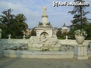 [P09] Împrejurimile Madridului / Aranjuez - Palacio Real, fântână în grădinile regale.  » foto by iulianic
 - 
<span class="allrVoted glyphicon glyphicon-heart hidden" id="av407875"></span>
<a class="m-l-10 hidden" id="sv407875" onclick="voting_Foto_DelVot(,407875,2442)" role="button">șterge vot <span class="glyphicon glyphicon-remove"></span></a>
<a id="v9407875" class=" c-red"  onclick="voting_Foto_SetVot(407875)" role="button"><span class="glyphicon glyphicon-heart-empty"></span> <b>LIKE</b> = Votează poza</a> <img class="hidden"  id="f407875W9" src="/imagini/loader.gif" border="0" /><span class="AjErrMes hidden" id="e407875ErM"></span>