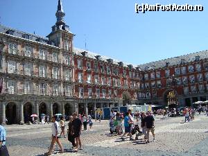 [P01] Plaza Mayor, un loc emblemati, in inima Madridului Habsburgic, iunie 2015 » foto by mireille
 - 
<span class="allrVoted glyphicon glyphicon-heart hidden" id="av684047"></span>
<a class="m-l-10 hidden" id="sv684047" onclick="voting_Foto_DelVot(,684047,2442)" role="button">șterge vot <span class="glyphicon glyphicon-remove"></span></a>
<a id="v9684047" class=" c-red"  onclick="voting_Foto_SetVot(684047)" role="button"><span class="glyphicon glyphicon-heart-empty"></span> <b>LIKE</b> = Votează poza</a> <img class="hidden"  id="f684047W9" src="/imagini/loader.gif" border="0" /><span class="AjErrMes hidden" id="e684047ErM"></span>