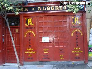 [P05] Calle de la Huertas nr 18 -in barul Alberto de la 1827, a locuit la etaj, Cervantes, scriind capodoperele sale, intr-un vechi han... aici se serveste coada de taur.  » foto by mireille
 - 
<span class="allrVoted glyphicon glyphicon-heart hidden" id="av687007"></span>
<a class="m-l-10 hidden" id="sv687007" onclick="voting_Foto_DelVot(,687007,2442)" role="button">șterge vot <span class="glyphicon glyphicon-remove"></span></a>
<a id="v9687007" class=" c-red"  onclick="voting_Foto_SetVot(687007)" role="button"><span class="glyphicon glyphicon-heart-empty"></span> <b>LIKE</b> = Votează poza</a> <img class="hidden"  id="f687007W9" src="/imagini/loader.gif" border="0" /><span class="AjErrMes hidden" id="e687007ErM"></span>