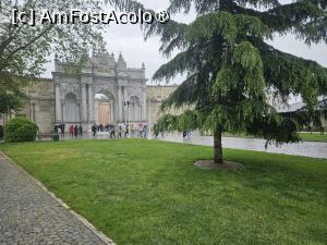 [P13] Curtea palatului Dolmabahce » foto by Opelantara
 - 
<span class="allrVoted glyphicon glyphicon-heart hidden" id="av1484176"></span>
<a class="m-l-10 hidden" id="sv1484176" onclick="voting_Foto_DelVot(,1484176,2468)" role="button">șterge vot <span class="glyphicon glyphicon-remove"></span></a>
<a id="v91484176" class=" c-red"  onclick="voting_Foto_SetVot(1484176)" role="button"><span class="glyphicon glyphicon-heart-empty"></span> <b>LIKE</b> = Votează poza</a> <img class="hidden"  id="f1484176W9" src="/imagini/loader.gif" border="0" /><span class="AjErrMes hidden" id="e1484176ErM"></span>