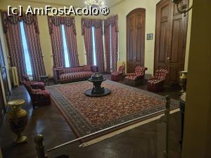 [P16] Imagini din palatul Dolmabahce » foto by Opelantara
 - 
<span class="allrVoted glyphicon glyphicon-heart hidden" id="av1484179"></span>
<a class="m-l-10 hidden" id="sv1484179" onclick="voting_Foto_DelVot(,1484179,2468)" role="button">șterge vot <span class="glyphicon glyphicon-remove"></span></a>
<a id="v91484179" class=" c-red"  onclick="voting_Foto_SetVot(1484179)" role="button"><span class="glyphicon glyphicon-heart-empty"></span> <b>LIKE</b> = Votează poza</a> <img class="hidden"  id="f1484179W9" src="/imagini/loader.gif" border="0" /><span class="AjErrMes hidden" id="e1484179ErM"></span>