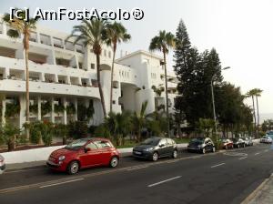 [P01] Intrarea in hotel Jardin Tropical Tenerife.  » foto by Dan Petrescu
 - 
<span class="allrVoted glyphicon glyphicon-heart hidden" id="av870756"></span>
<a class="m-l-10 hidden" id="sv870756" onclick="voting_Foto_DelVot(,870756,2471)" role="button">șterge vot <span class="glyphicon glyphicon-remove"></span></a>
<a id="v9870756" class=" c-red"  onclick="voting_Foto_SetVot(870756)" role="button"><span class="glyphicon glyphicon-heart-empty"></span> <b>LIKE</b> = Votează poza</a> <img class="hidden"  id="f870756W9" src="/imagini/loader.gif" border="0" /><span class="AjErrMes hidden" id="e870756ErM"></span>