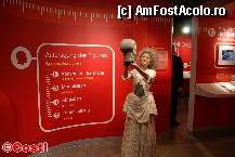 [P35] Madame Tussaud, în secţiunea dedicată istoriei muzeului » foto by Costi
 - 
<span class="allrVoted glyphicon glyphicon-heart hidden" id="av283420"></span>
<a class="m-l-10 hidden" id="sv283420" onclick="voting_Foto_DelVot(,283420,2504)" role="button">șterge vot <span class="glyphicon glyphicon-remove"></span></a>
<a id="v9283420" class=" c-red"  onclick="voting_Foto_SetVot(283420)" role="button"><span class="glyphicon glyphicon-heart-empty"></span> <b>LIKE</b> = Votează poza</a> <img class="hidden"  id="f283420W9" src="/imagini/loader.gif" border="0" /><span class="AjErrMes hidden" id="e283420ErM"></span>