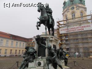 [P21] Statuia ecvestră a prințului elector Friedrich III, apoi Rege a Prusiei. » foto by mihaelavoicu
 - 
<span class="allrVoted glyphicon glyphicon-heart hidden" id="av1127525"></span>
<a class="m-l-10 hidden" id="sv1127525" onclick="voting_Foto_DelVot(,1127525,2504)" role="button">șterge vot <span class="glyphicon glyphicon-remove"></span></a>
<a id="v91127525" class=" c-red"  onclick="voting_Foto_SetVot(1127525)" role="button"><span class="glyphicon glyphicon-heart-empty"></span> <b>LIKE</b> = Votează poza</a> <img class="hidden"  id="f1127525W9" src="/imagini/loader.gif" border="0" /><span class="AjErrMes hidden" id="e1127525ErM"></span>