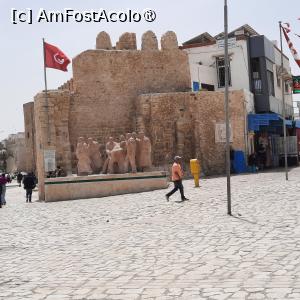 [P06] Sousse, Monumentul Martirilor celui de-al Doilea Război Mondial » foto by mprofeanu
 - 
<span class="allrVoted glyphicon glyphicon-heart hidden" id="av1440751"></span>
<a class="m-l-10 hidden" id="sv1440751" onclick="voting_Foto_DelVot(,1440751,2508)" role="button">șterge vot <span class="glyphicon glyphicon-remove"></span></a>
<a id="v91440751" class=" c-red"  onclick="voting_Foto_SetVot(1440751)" role="button"><span class="glyphicon glyphicon-heart-empty"></span> <b>LIKE</b> = Votează poza</a> <img class="hidden"  id="f1440751W9" src="/imagini/loader.gif" border="0" /><span class="AjErrMes hidden" id="e1440751ErM"></span>