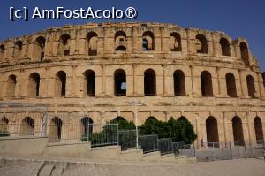 [P01] Colloseum El Jem- vedere din exterior » foto by catrinel
 - 
<span class="allrVoted glyphicon glyphicon-heart hidden" id="av1426778"></span>
<a class="m-l-10 hidden" id="sv1426778" onclick="voting_Foto_DelVot(,1426778,2617)" role="button">șterge vot <span class="glyphicon glyphicon-remove"></span></a>
<a id="v91426778" class=" c-red"  onclick="voting_Foto_SetVot(1426778)" role="button"><span class="glyphicon glyphicon-heart-empty"></span> <b>LIKE</b> = Votează poza</a> <img class="hidden"  id="f1426778W9" src="/imagini/loader.gif" border="0" /><span class="AjErrMes hidden" id="e1426778ErM"></span>