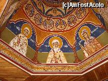 P39 [AUG-2010] Agiasmatarul Fântânii de leac de la Mănăstirea Robaia este foarte frumos pictat. Iată o dovadă!