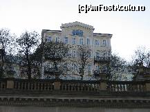 [P16] Karlovy Vary- hotel Ontario » foto by luciaoradea
 - 
<span class="allrVoted glyphicon glyphicon-heart hidden" id="av218048"></span>
<a class="m-l-10 hidden" id="sv218048" onclick="voting_Foto_DelVot(,218048,2782)" role="button">șterge vot <span class="glyphicon glyphicon-remove"></span></a>
<a id="v9218048" class=" c-red"  onclick="voting_Foto_SetVot(218048)" role="button"><span class="glyphicon glyphicon-heart-empty"></span> <b>LIKE</b> = Votează poza</a> <img class="hidden"  id="f218048W9" src="/imagini/loader.gif" border="0" /><span class="AjErrMes hidden" id="e218048ErM"></span>