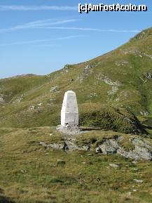 [P26] Monument la Lacul Capra » foto by crissu
 - 
<span class="allrVoted glyphicon glyphicon-heart hidden" id="av169295"></span>
<a class="m-l-10 hidden" id="sv169295" onclick="voting_Foto_DelVot(,169295,2855)" role="button">șterge vot <span class="glyphicon glyphicon-remove"></span></a>
<a id="v9169295" class=" c-red"  onclick="voting_Foto_SetVot(169295)" role="button"><span class="glyphicon glyphicon-heart-empty"></span> <b>LIKE</b> = Votează poza</a> <img class="hidden"  id="f169295W9" src="/imagini/loader.gif" border="0" /><span class="AjErrMes hidden" id="e169295ErM"></span>