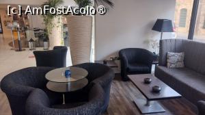 [P27] Zona de Lobby cu fotolii, canapele și măsuțe elegante. » foto by ovidiuyepi
 - 
<span class="allrVoted glyphicon glyphicon-heart hidden" id="av1464630"></span>
<a class="m-l-10 hidden" id="sv1464630" onclick="voting_Foto_DelVot(,1464630,2894)" role="button">șterge vot <span class="glyphicon glyphicon-remove"></span></a>
<a id="v91464630" class=" c-red"  onclick="voting_Foto_SetVot(1464630)" role="button"><span class="glyphicon glyphicon-heart-empty"></span> <b>LIKE</b> = Votează poza</a> <img class="hidden"  id="f1464630W9" src="/imagini/loader.gif" border="0" /><span class="AjErrMes hidden" id="e1464630ErM"></span>