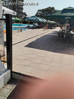 [P17] In zona piscinei si restaurantului » foto by Teodor17
 - 
<span class="allrVoted glyphicon glyphicon-heart hidden" id="av1446484"></span>
<a class="m-l-10 hidden" id="sv1446484" onclick="voting_Foto_DelVot(,1446484,2910)" role="button">șterge vot <span class="glyphicon glyphicon-remove"></span></a>
<a id="v91446484" class=" c-red"  onclick="voting_Foto_SetVot(1446484)" role="button"><span class="glyphicon glyphicon-heart-empty"></span> <b>LIKE</b> = Votează poza</a> <img class="hidden"  id="f1446484W9" src="/imagini/loader.gif" border="0" /><span class="AjErrMes hidden" id="e1446484ErM"></span>