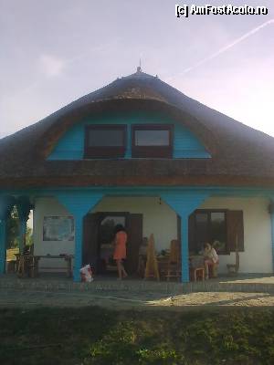 P01 [JUL-2010] O pensiune noua la iesirea din satul Partizani, aproape de fostul CAP si pe langa canalul Sulina. Maliuc, Delta Dunarii