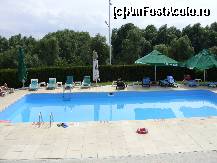 [P01] piscina hotelului - pentru o zi calduroasa e numai buna » foto by alex_nashu
 - 
<span class="allrVoted glyphicon glyphicon-heart hidden" id="av82129"></span>
<a class="m-l-10 hidden" id="sv82129" onclick="voting_Foto_DelVot(,82129,2991)" role="button">șterge vot <span class="glyphicon glyphicon-remove"></span></a>
<a id="v982129" class=" c-red"  onclick="voting_Foto_SetVot(82129)" role="button"><span class="glyphicon glyphicon-heart-empty"></span> <b>LIKE</b> = Votează poza</a> <img class="hidden"  id="f82129W9" src="/imagini/loader.gif" border="0" /><span class="AjErrMes hidden" id="e82129ErM"></span>