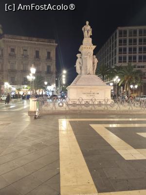 [P10] Statuia compozitorului Bellini » foto by ilee
 - 
<span class="allrVoted glyphicon glyphicon-heart hidden" id="av1514328"></span>
<a class="m-l-10 hidden" id="sv1514328" onclick="voting_Foto_DelVot(,1514328,3109)" role="button">șterge vot <span class="glyphicon glyphicon-remove"></span></a>
<a id="v91514328" class=" c-red"  onclick="voting_Foto_SetVot(1514328)" role="button"><span class="glyphicon glyphicon-heart-empty"></span> <b>LIKE</b> = Votează poza</a> <img class="hidden"  id="f1514328W9" src="/imagini/loader.gif" border="0" /><span class="AjErrMes hidden" id="e1514328ErM"></span>